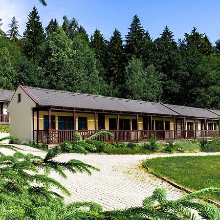 Resort Lesni Lazne Zvánovice Buitenkant foto